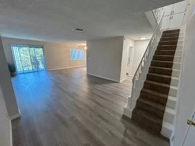 Main picture of Royal Oaks Apartments