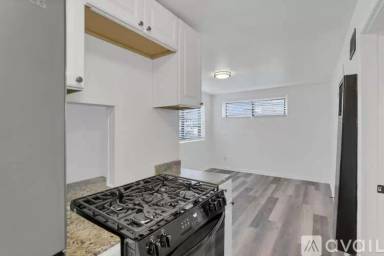 Main picture of 499 E Columbus St