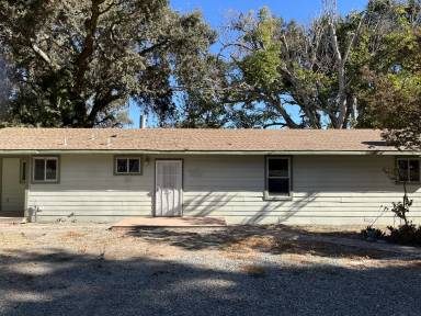 Main picture of 20088 Old River Rd