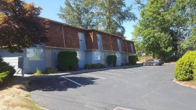 Main picture of 211 Maple St