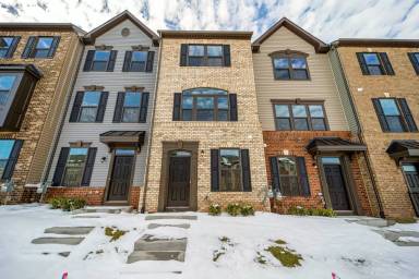 Main picture of 14062 Sunrise Valley Dr