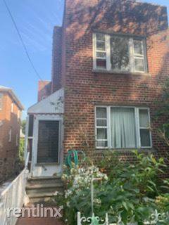 Main picture of 6168 Delafield Ave