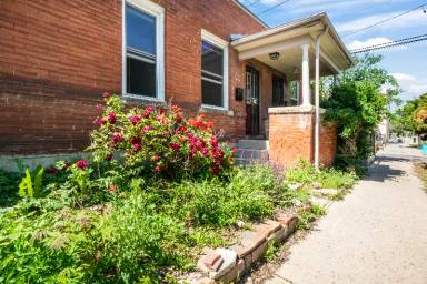 Main picture of 22 E Bayaud Ave