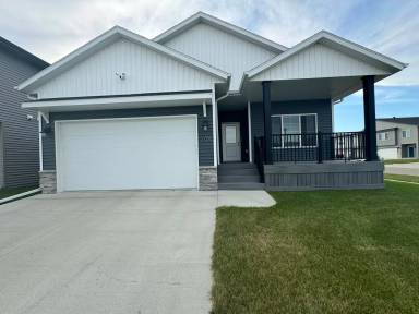 Main picture of 2706 10th St W