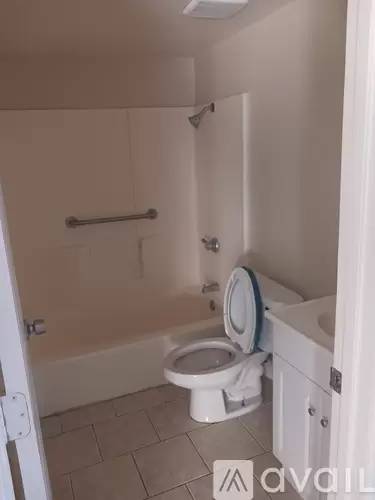 Main picture of 1220 N Lugo Ave