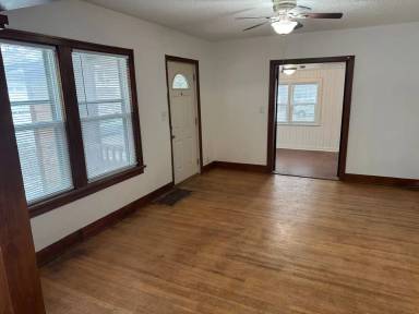 Main picture of 1300 Arthur Ave