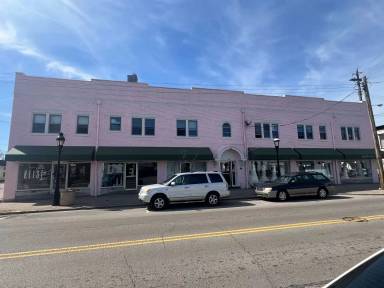 Main picture of 301-305 W Benson St