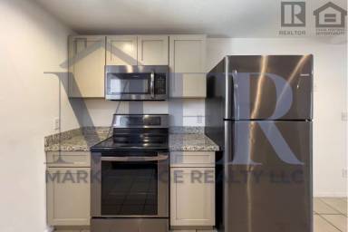 Main picture of 1520 W Sahuaro Dr Apartments