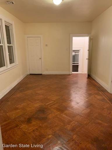Main picture of 162 W End Ave