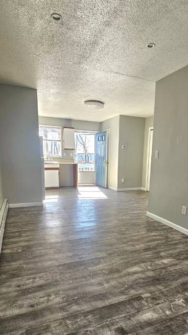Main picture of 43 Hillside Ave