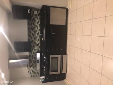 Main picture of 1260 W Carmen Ave