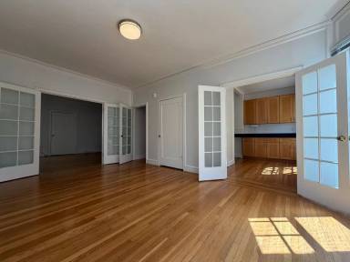 Main picture of 3035 Gough St