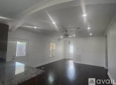 Main picture of 918 Paul Fredrick St