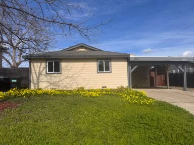 Main picture of 2323 Pamela Ln