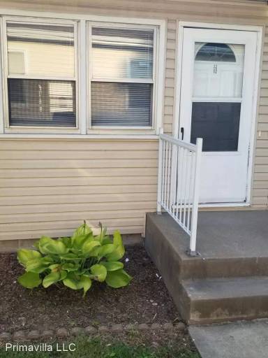 Main picture of 1210 45th Ave