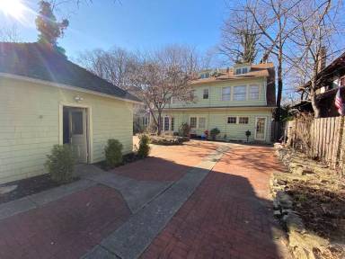 Main picture of 2074 Iuka Ave