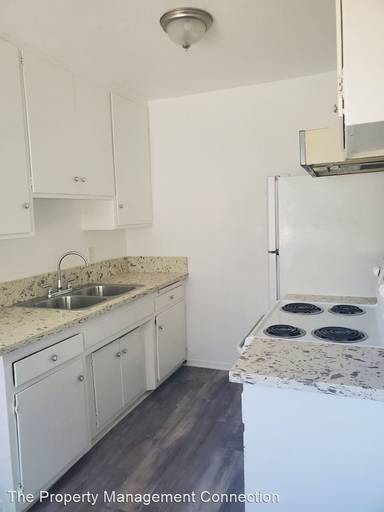 Main picture of 6535 Cherry Ave