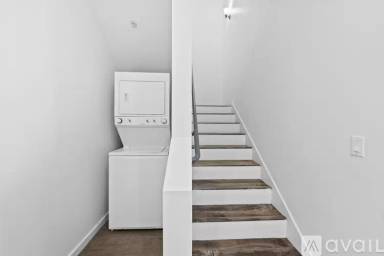 Main picture of 2649 Ellendale Pl