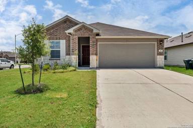 Main picture of 140 Fireoak Dr