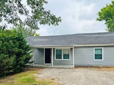 Main picture of 136 Glendale Dr