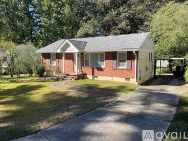 Main picture of 2780 Sanford Rd SE