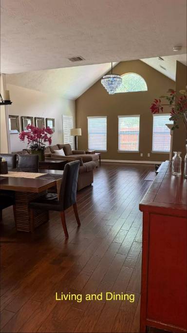 Main picture of 4014 Waterford Ln