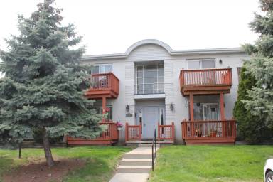 Main picture of 1772 Fort St