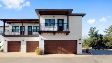 Main picture of 203 Brentwood Dr E