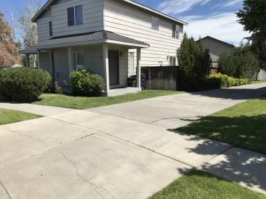 Main picture of 1377 NE Tucson Way
