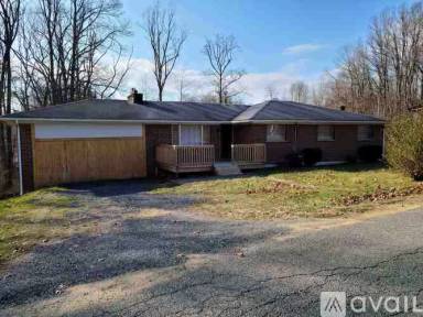Main picture of 423 Harper Heights Rd