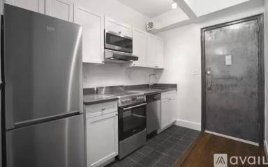 Main picture of 20 Fifth Avenue Apartments