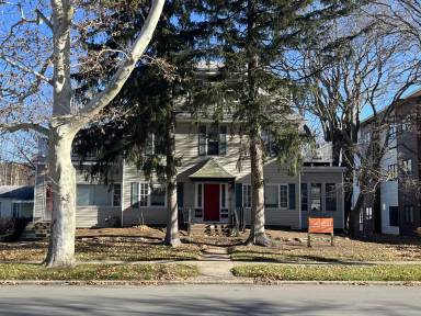 Main picture of 312 S State - 3