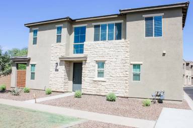 Main picture of 4576 S Riata St