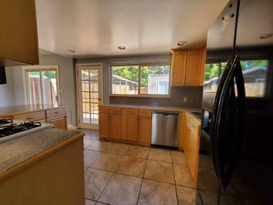 Main picture of 2955 Richard Ave