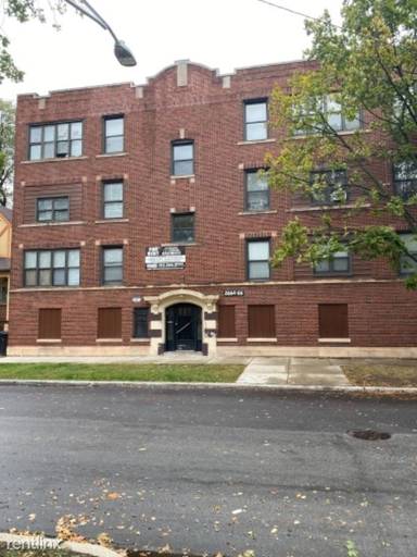 Main picture of 7654 S Marquette Ave