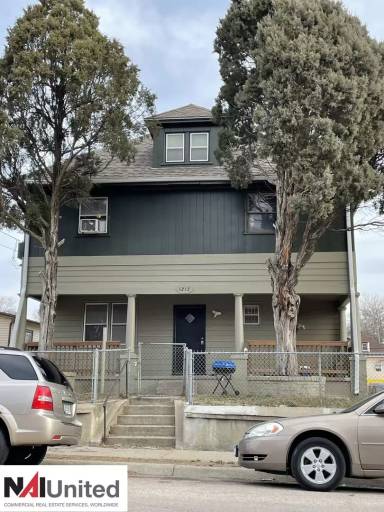 Main picture of 1217 W 3rd St