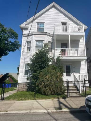 Main picture of 458 East Ave