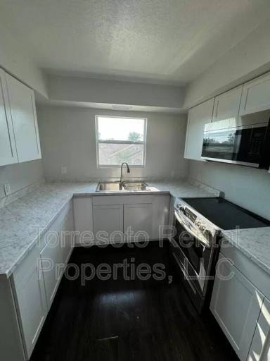 Main picture of 152 Shadwell Dr