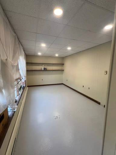 Main picture of 5 Chestnut Ave