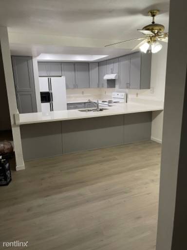 Main picture of 1725 Melrose Ave