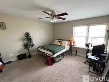 Main picture of 1410 Tesla Dr