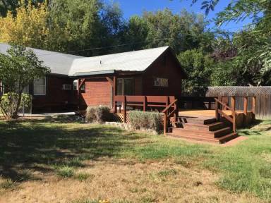 Main picture of 9633 Middle Creek Rd