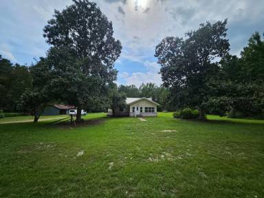 Main picture of 1046 Miers St