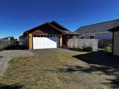Main picture of 382 Eagle Nest Ct SE