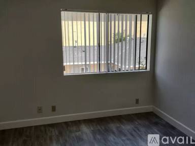 Main picture of 4849 W 120th St