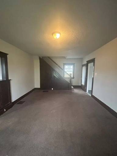 Main picture of 3802 Oxford St