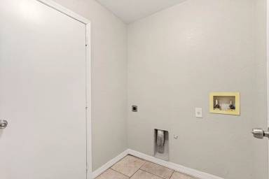 Main picture of 2126 Quincy St S