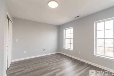 Main picture of 1919 N Uber St