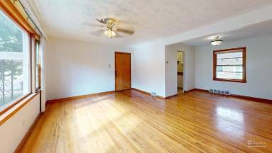 Main picture of 3239 Silsby Rd