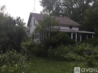 Main picture of 18421 Mission Rd